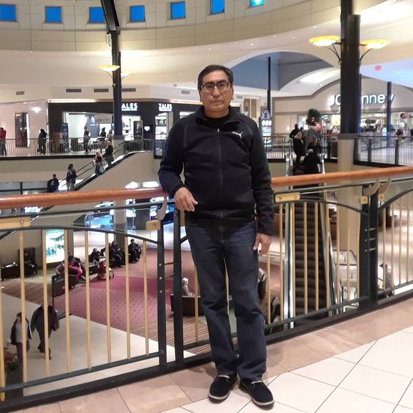 Meet your Posher, Jose - Picture 1 of 1